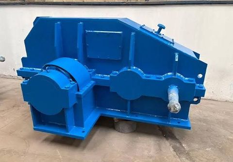 Industrial Reducer Manufacturing: Process, Types, Components & Applications