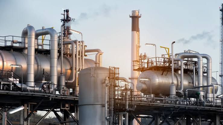 Industrial Distillation Systems: Explore Smarter Separation Basics